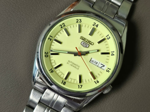 Seiko 5 Automatic 7S26-02C0 Railway Lume Dial 35mm Men's Watch, Perfect