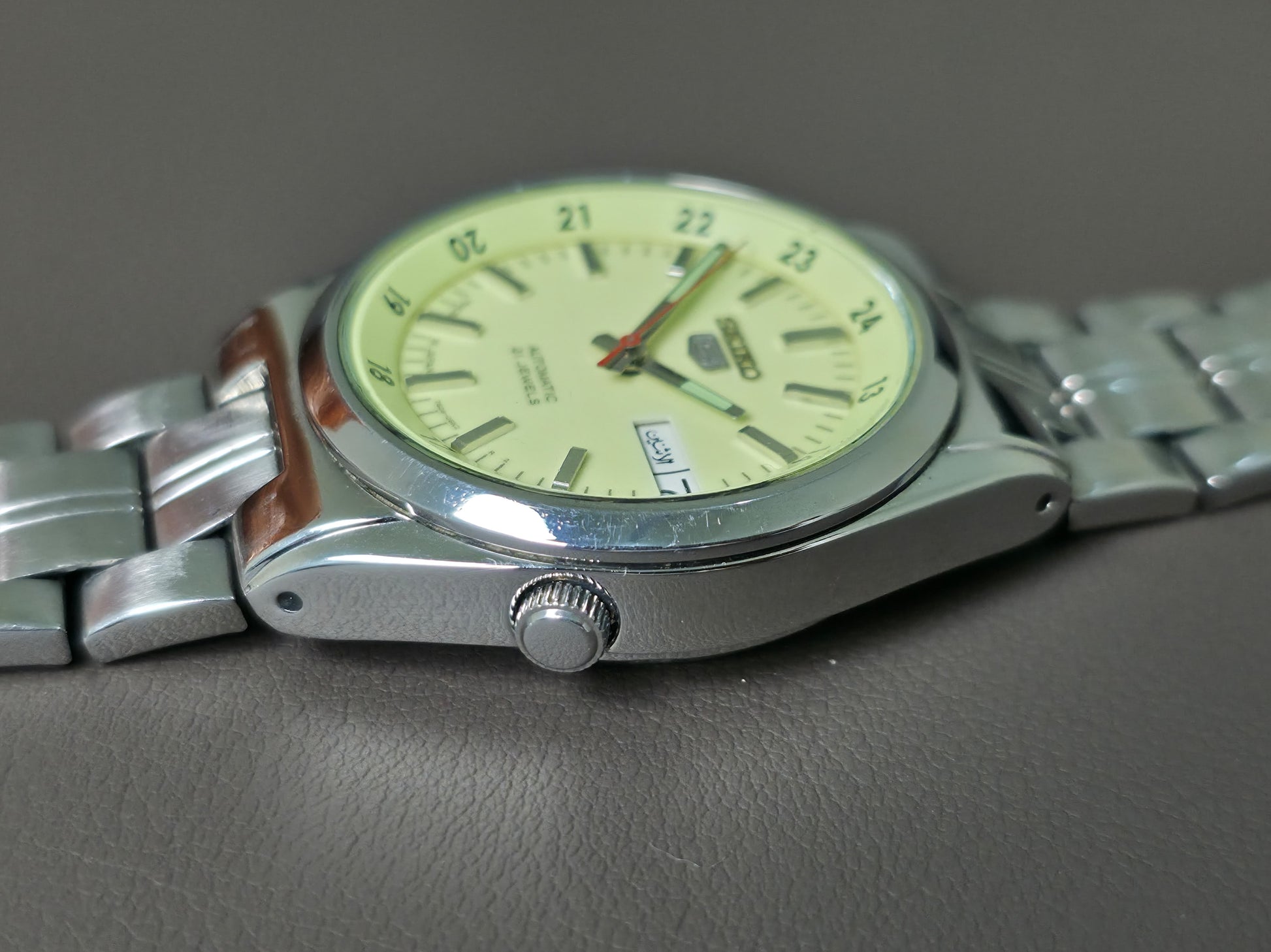 Seiko 5 Automatic 7S26-02C0 Railway Lume Dial 35mm Men's Watch, Perfect