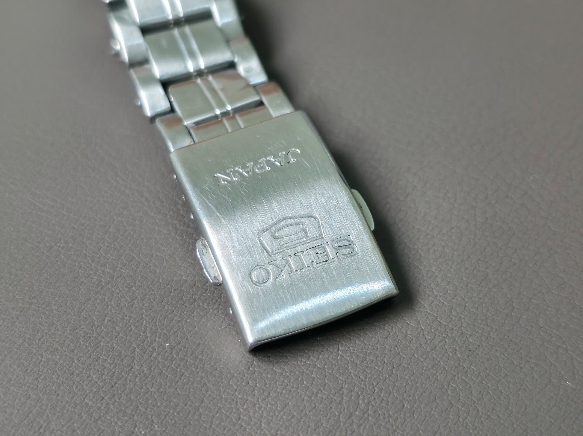 Seiko 5 Automatic 7S26-02C0 Railway Lume Dial 35mm Men's Watch, Perfect