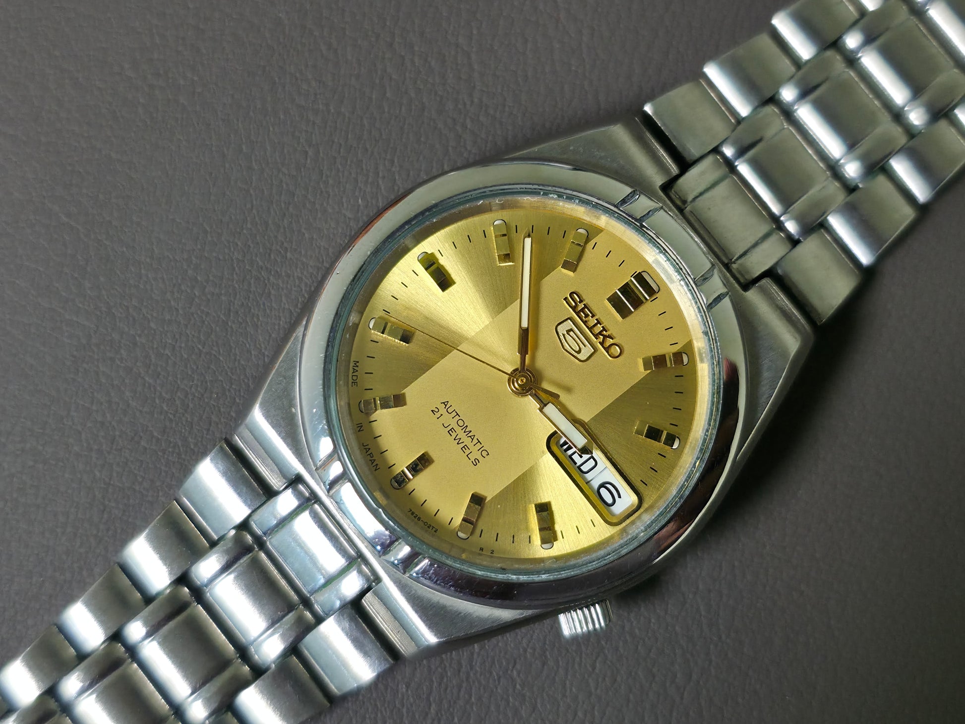 Seiko 5 Automatic 7S26-04Y0 Gold Dial 34mm Men's Watch